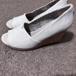 Toms Women's Beige Wedge Shoes